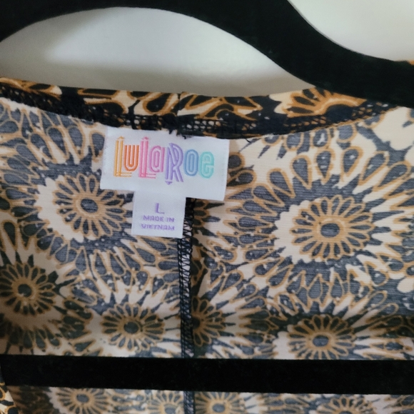 LuLaRoe Lindsay Kimono Cardigan Size L Beautiful Print like new - Picture 2 of 4